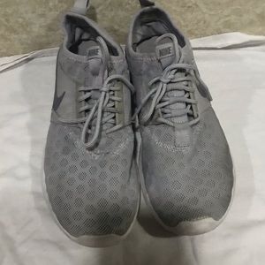 Nike Juvenate gray sneaker